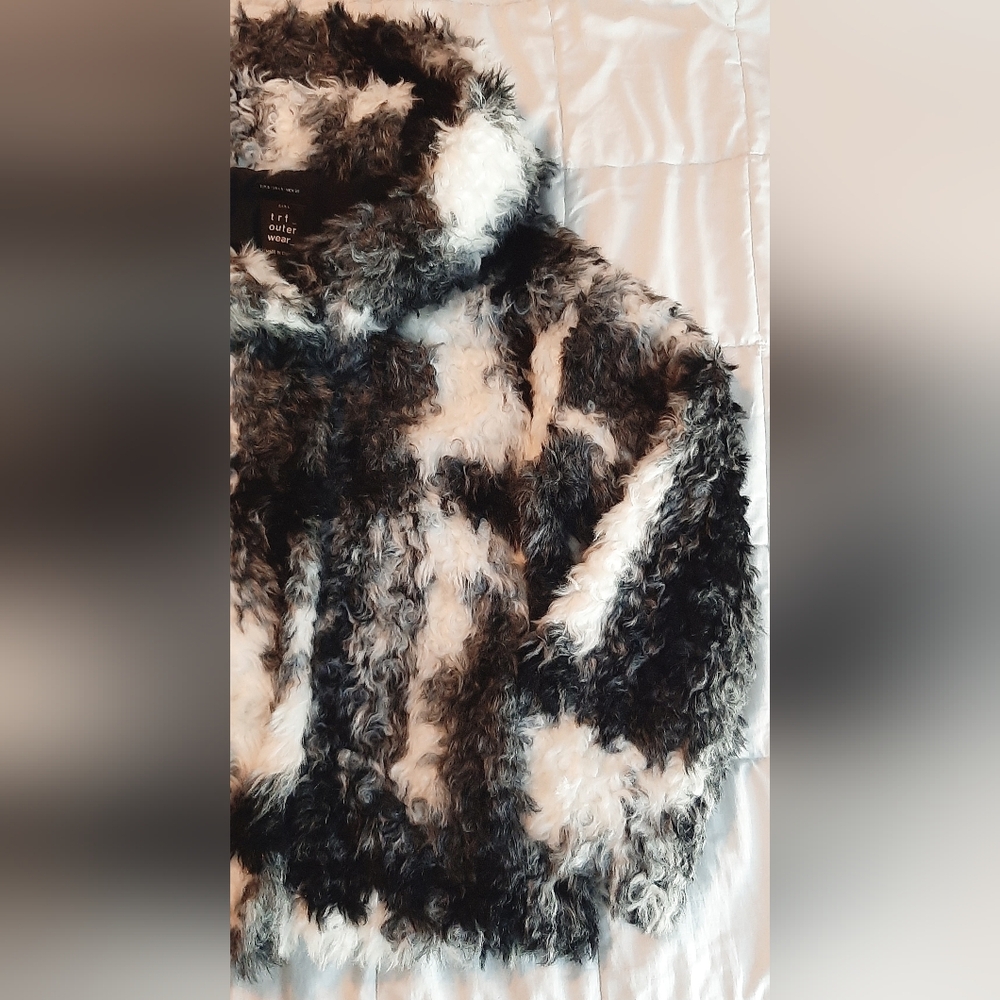 Zara Trf OuterWear Fluffy Faux Fur Patchwork Jacket - Picture 7 of 16